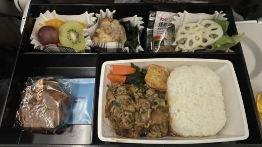 赤ちゃんとフィリピン航空,フィリピン航空,子連れ,キッズミール,機内食,